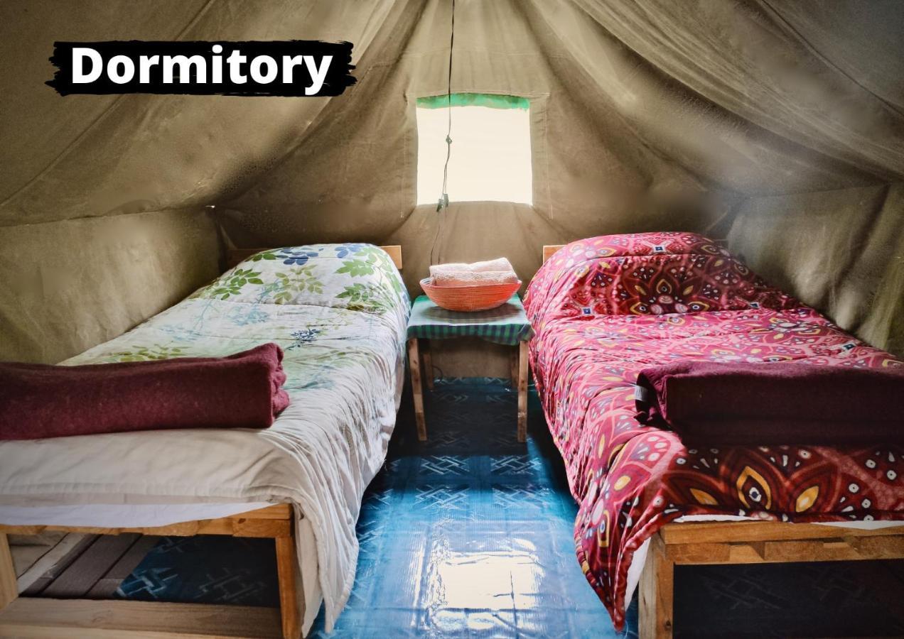 Albergue Eselbe Camp Backpackers Nata Exterior foto